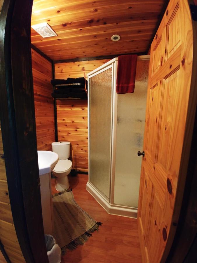 Bone Creek Wilderness Retreat Hotel Blue River Exterior photo
