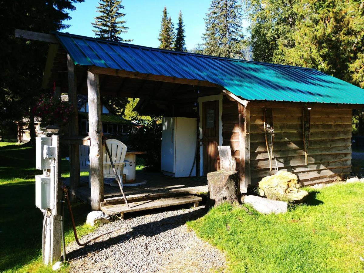 Bone Creek Wilderness Retreat Hotel Blue River Exterior photo